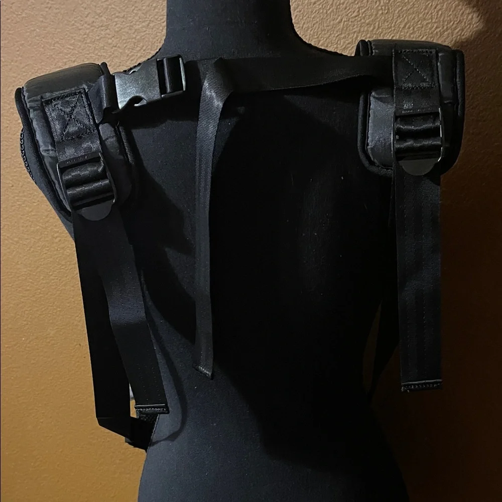 Black dog carrier front